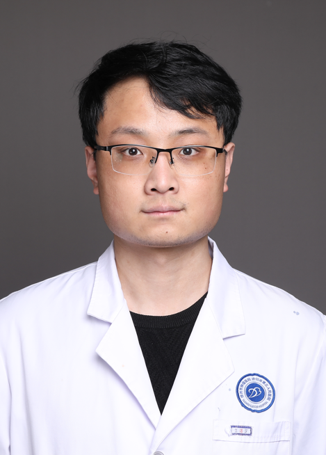 刘译阳